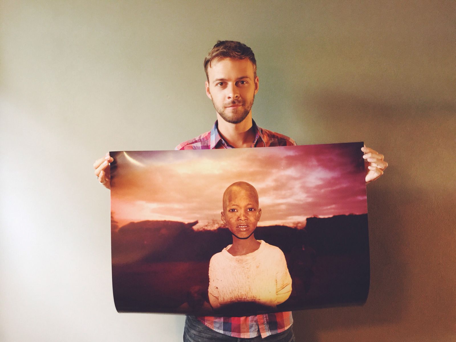 Макс Барских продает вещи из личной коллекции