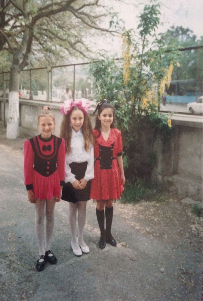 Не знать: Злата Огневич показала свои детские фотографии со школы