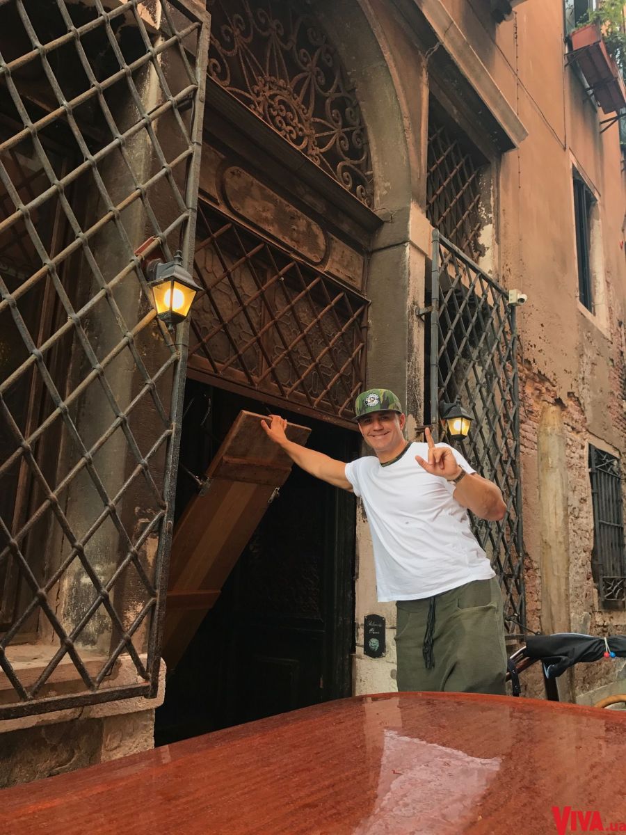 Николай Тищенко и его жена Алла Барановская на отдыхе