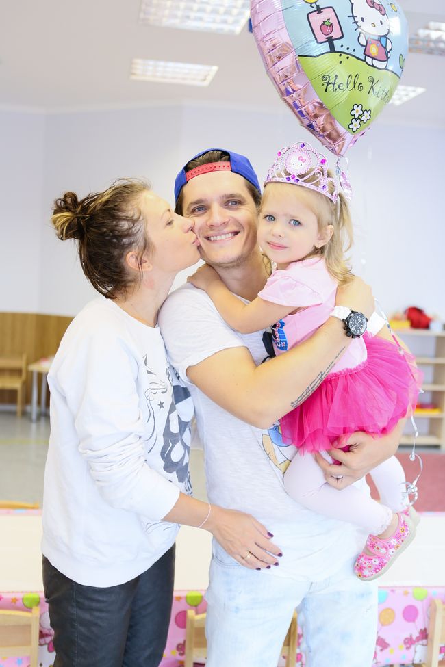 Анатолий Анатолич с женой и дочерью