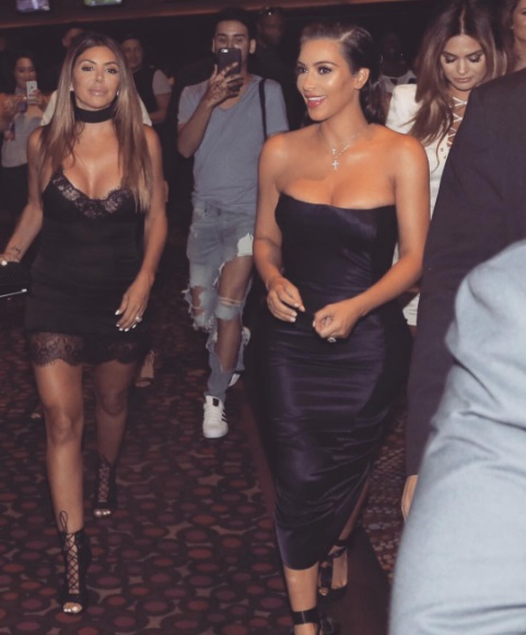 Ким Кардашьян в сексуальном наряде покорила Лас-Вегас