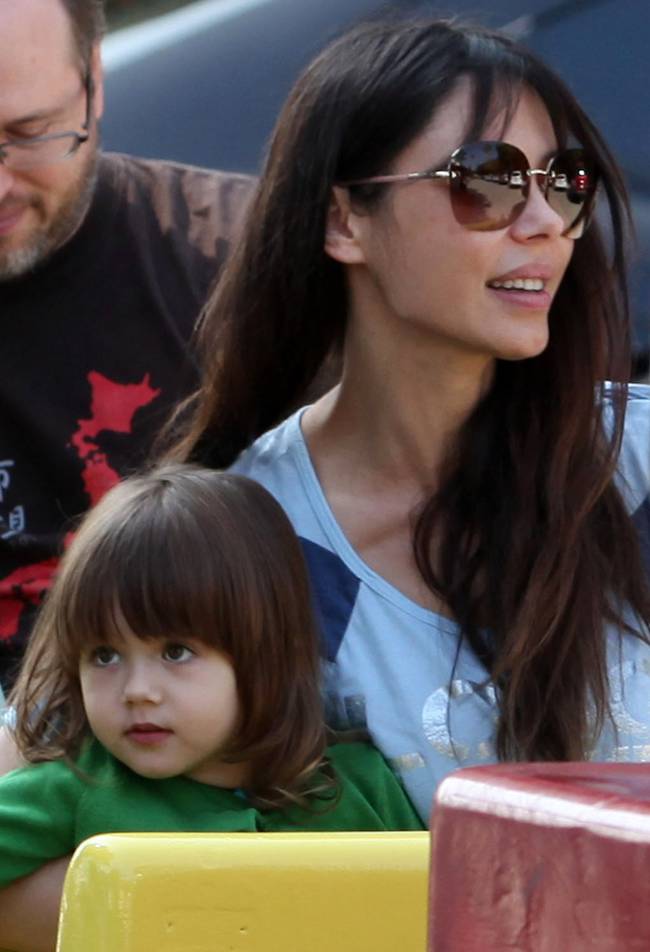 Экс-возлюбленная Мела Гибсона запрещает ему видеться с дочерью