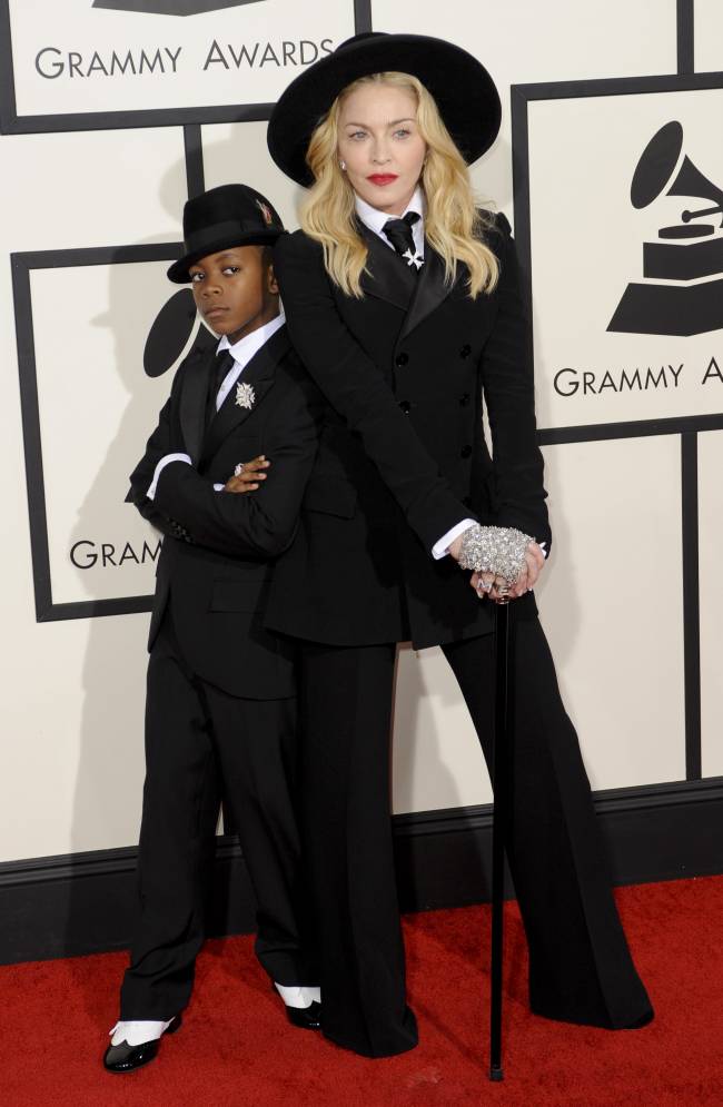 СМИ: у Мадонны могут забрать приемного сына