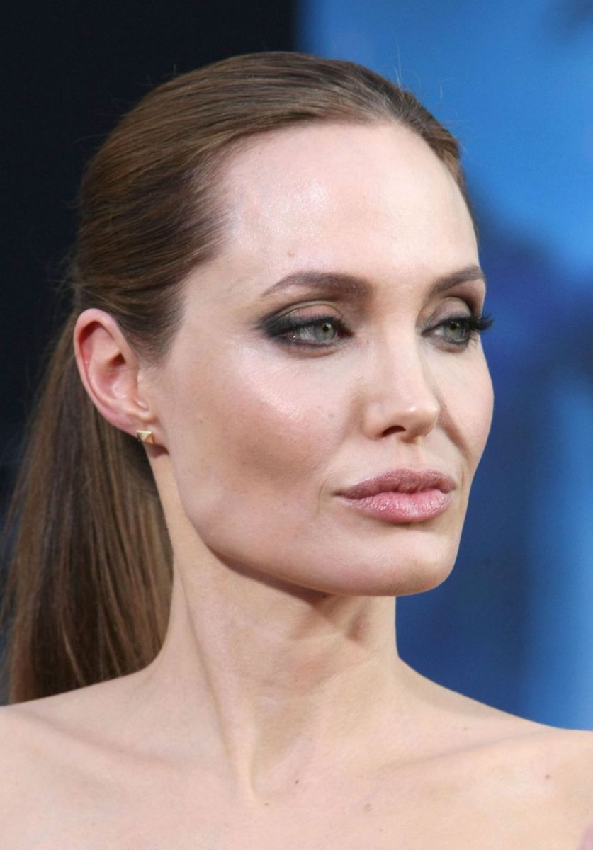 Анджелина Джоли макияж