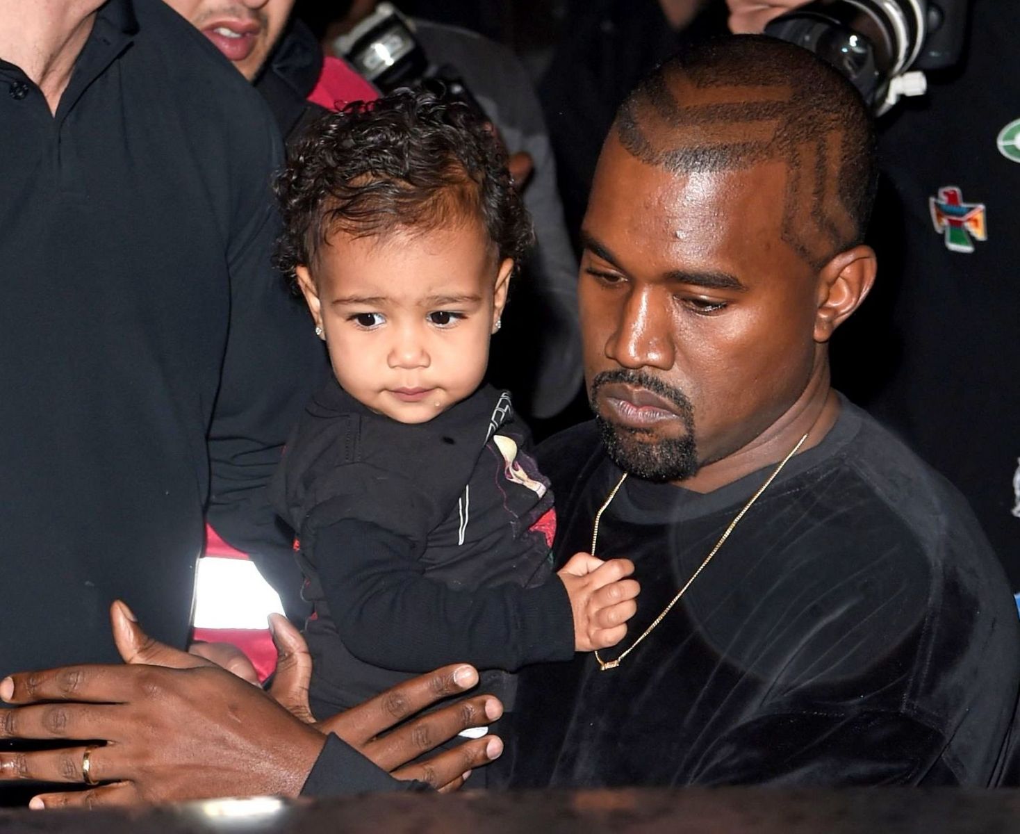 Официально: Ким Кардашьян ждет второго ребенка