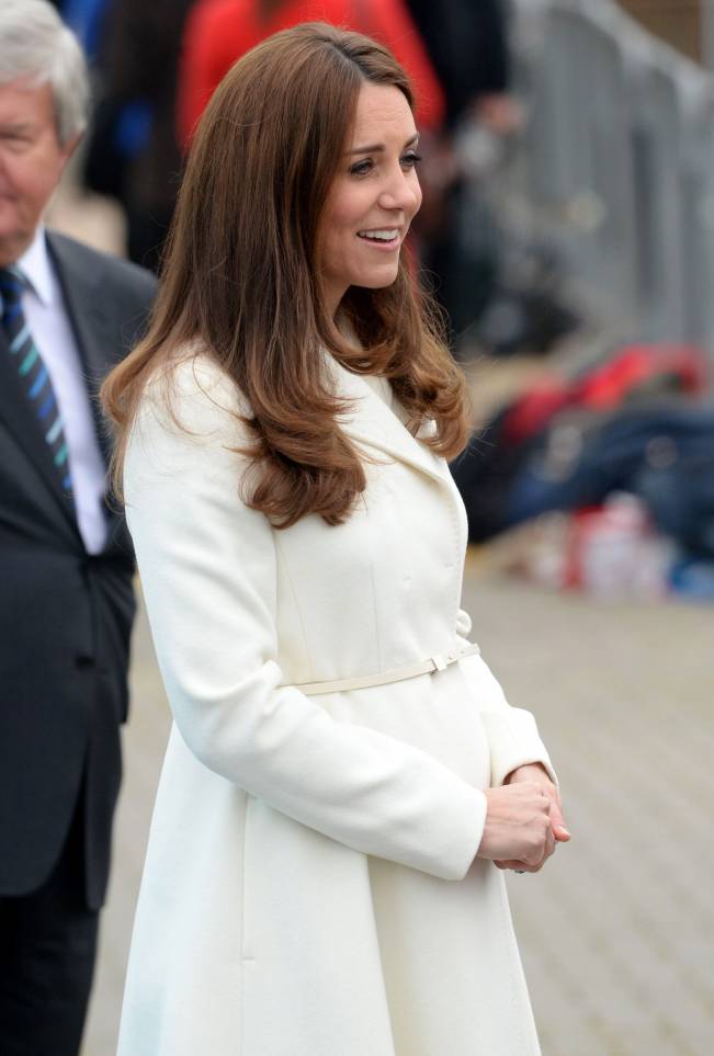 Популярная писательница публично раскритиковала стиль Кейт Миддлтон