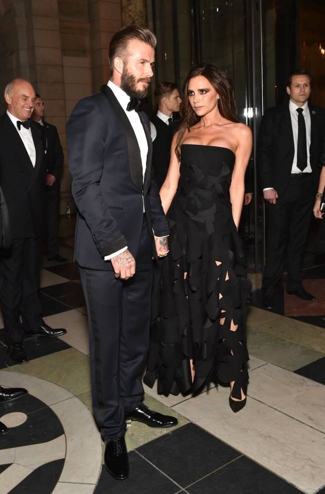 Роскошные и знаменитые: Дэвид и Виктория Бекхэм блистают на ужине Alexander McQueen