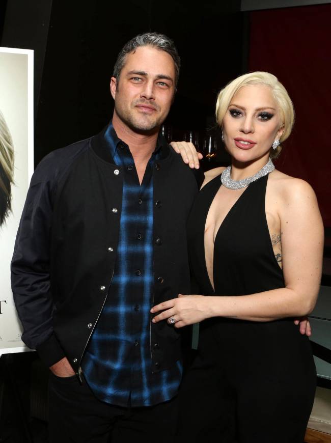 Инсайдеры: Леди Гага хочет вернуться к Тэйлору Кинни