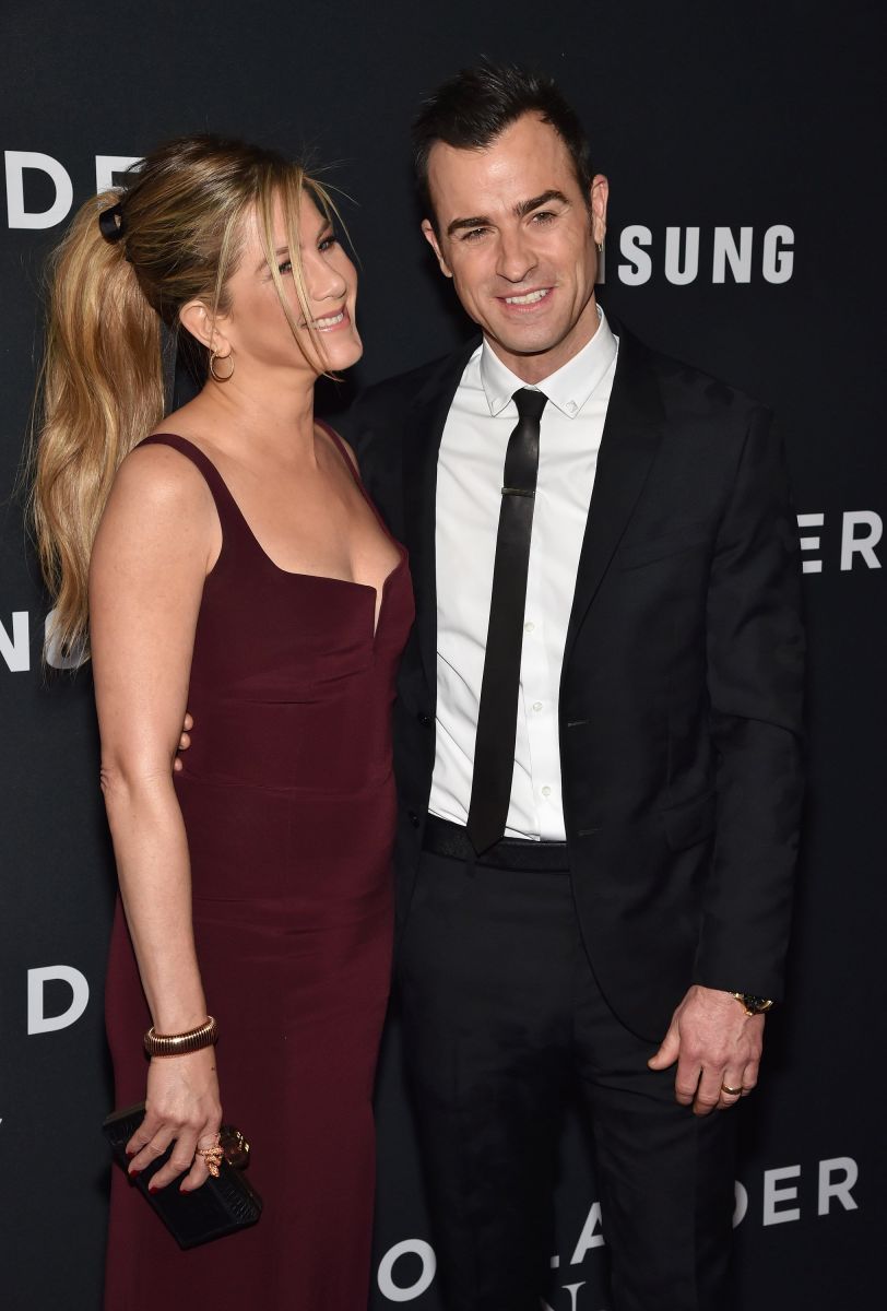 Дженнифер Энистон о супружеской жизни: &quot;Кажется, что мы женаты уже лет сто!&quot;