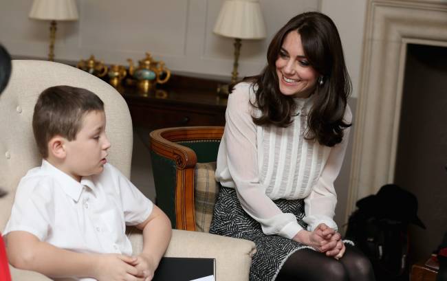 Кейт Миддлтон: "Меня дразнят за то, что я много общаюсь с простыми людьми"