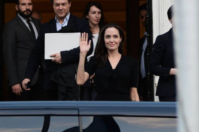 Анджелина Джоли обсудила вопросы беженцев с премьер-министром Греции