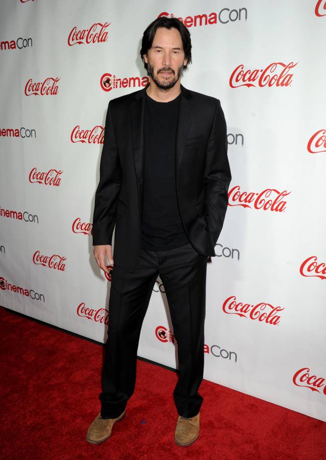 Звездный отшельник: впервые за долгое время Киану Ривз блистает на красной дорожке