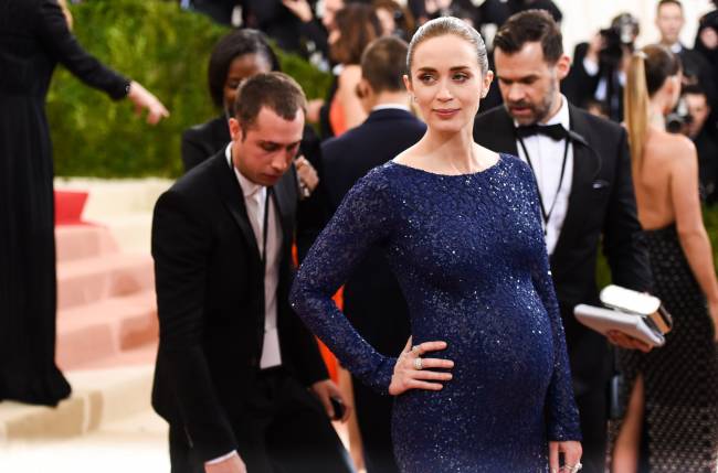 Эмили Блант в Michael Kors