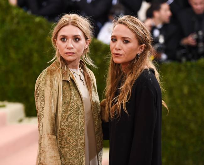 Всегда вместе: с кем пришли на Met Gala 2016 Роберт Паттинсон, Джиджи Хадид, Джейсон Стэтхэм и другие звезды