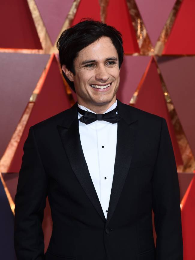 Сила смокинга: актеры, покорившие красную дорожку "Оскара-2017" бессменной классикой