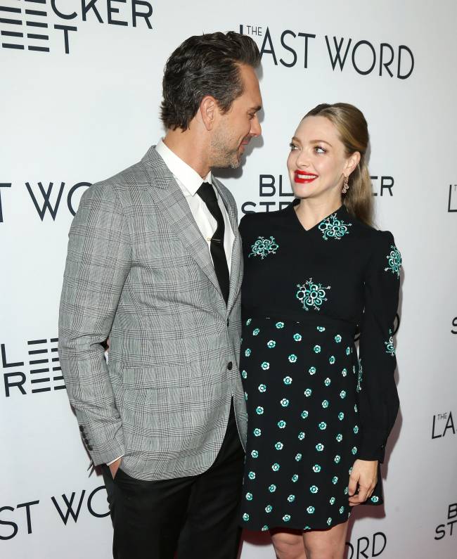 Аманда Сефрид тайно вышла замуж: "Мы просто сбежали из страны и сделали это!"