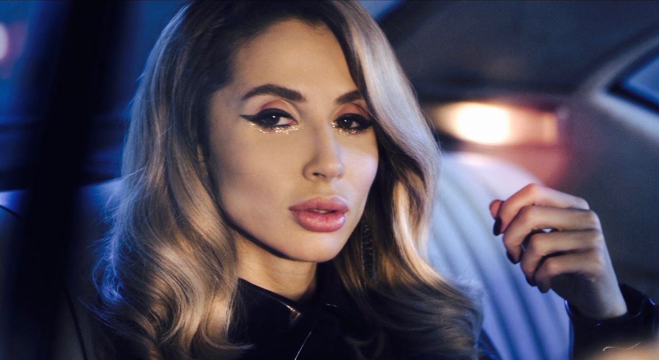 Loboda в латексе и кружевном белье снялась в новом видео