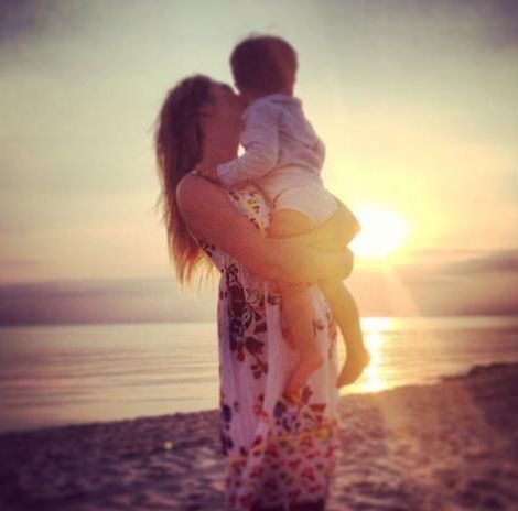 Анастасия Стоцкая фото сын