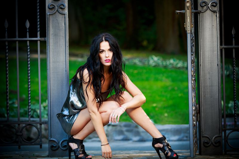 Солистка группы АРМИЯ показала идеальные формы после родов