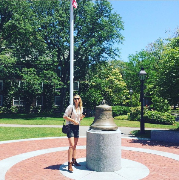 Фотоотчет студентки: Мария Шарапова поделилась фотографиями с учебы в Гарварде