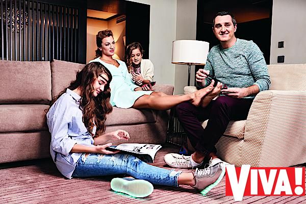 Дядя Жора знакомит с женой и дочками: эксклюзив Viva!