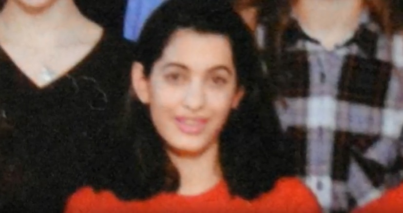 Не узнать: в сеть попало школьное фото Амаль Клуни