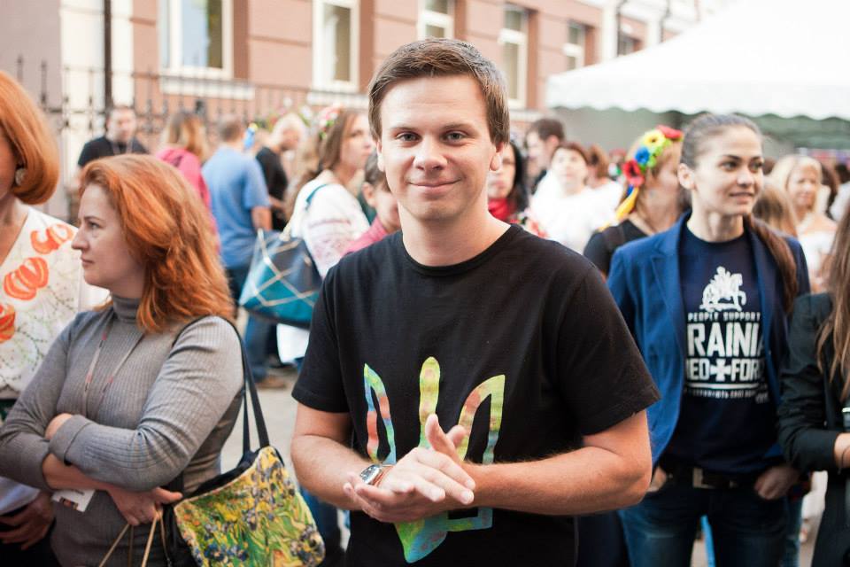 Дмитрий Комаров