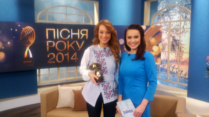 Светлана Тарабарова получила премию Песня года 2014