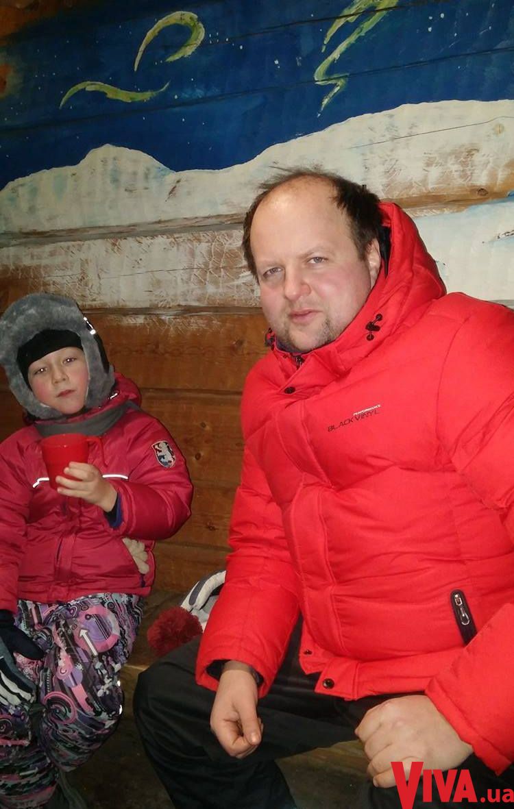Виктор Бронюк отдохнул в Лапландии с женой и детьми: эксклюзивные фото