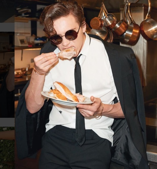 Стильный и серьезный: Бруклин Бекхэм блистает на страницах Luomo Vogue