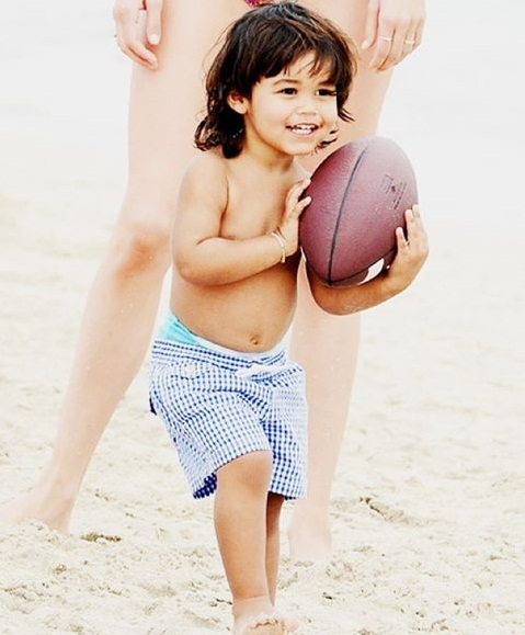 Даутцен Крус растрогала поклонников своим посланием к сыну