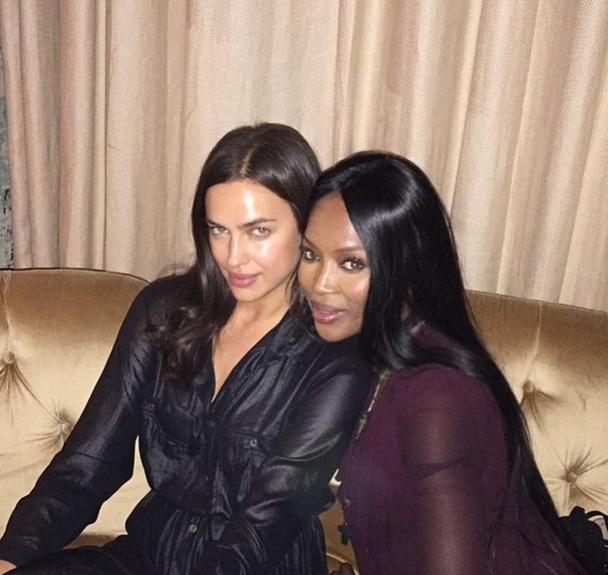 Богини на отдыхе: Ирина Шейк и Наоми Кэмпбелл позируют вместе