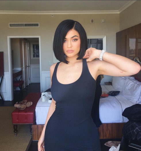 Фотофакт: Кайли Дженнер кардинально сменила прическу