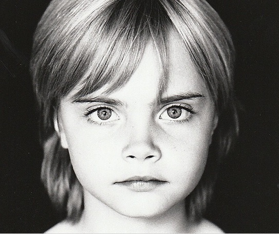 Кара Делевинь призналась, что в дестве считала себя некрасивой