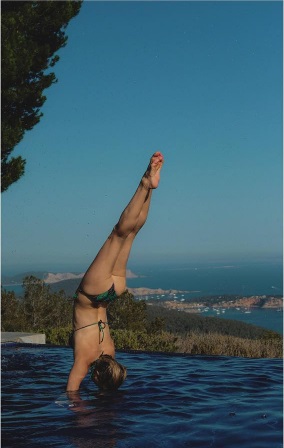 Веселье на Ибице: Кейт Хадсон опубликовала фото с отдыха