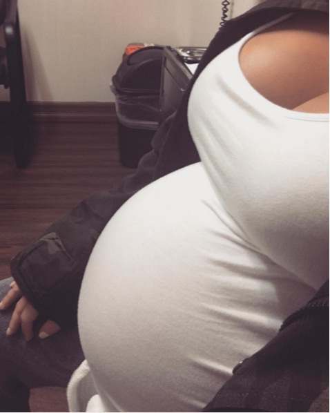 Очередные сложности: беременная Ким Кардашьян заболела гриппом