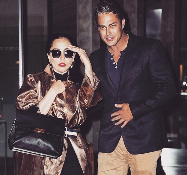 СМИ: Вера Вонг создаст свадебное платье для Леди Гаги