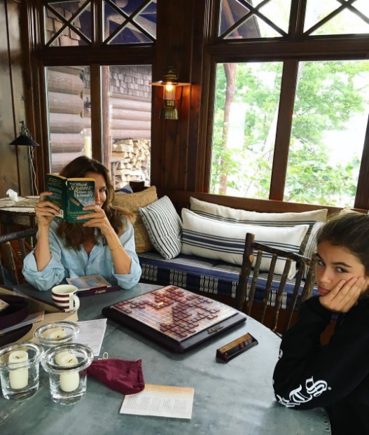 Рэнди может все: Синди Кроуфорд поделилась забавным фото супруга