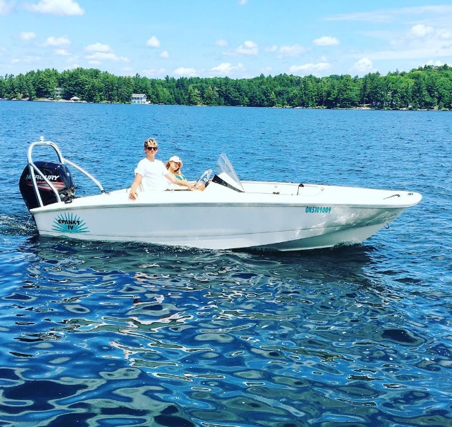 Рэнди может все: Синди Кроуфорд поделилась забавным фото супруга