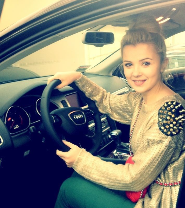 Мика Ньютон