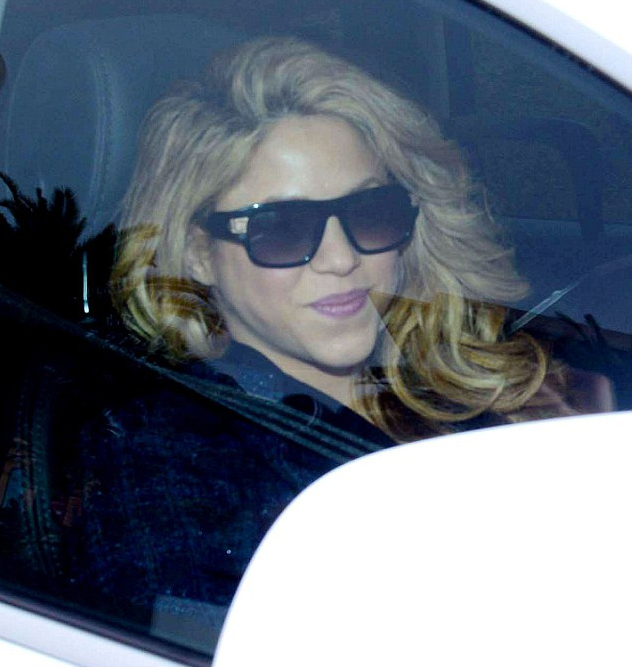 Счастливая мамочка: первые фото Шакиры после рождения сына